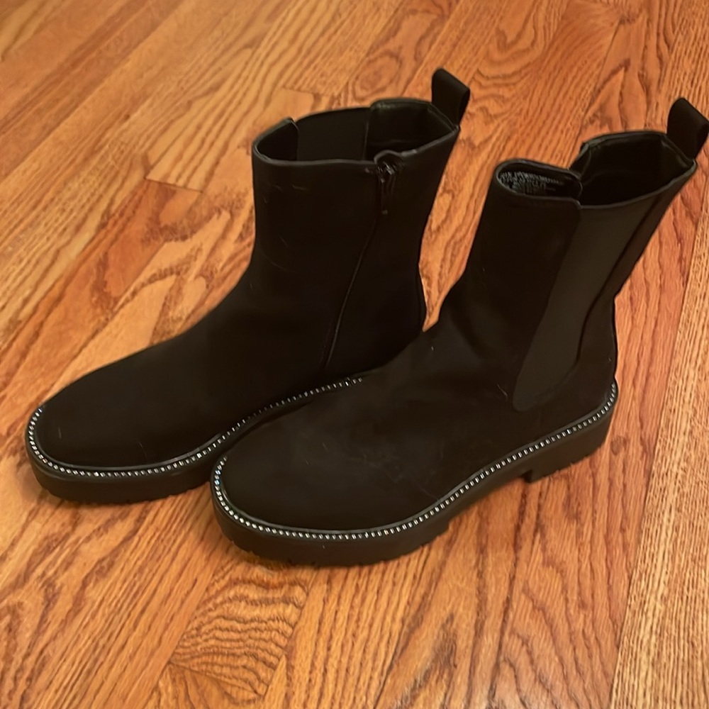 Fun Boots 🥾 - Picture 3 of 9